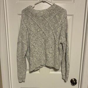 Time and Tru Women's Light Gray Cable Knit Sweater